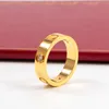 Fashion Classic Love Ring Silver Rose Gold Anneau en acier inoxydable Femmes Men Sweetver Designer Ring Couple de bijoux en option 5 mm