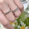 Новые прибытия Высококачественное Dupe Brand 925 Серебряное кольцо для женщин с мини -шириной бриллиантов