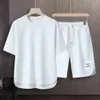 Jogging -Anzug mit Taschen Herren Sommer Casual Outfit Set Oneck Kurzarm T -Shirt Draw String Taille Wide Leg Shorts Activewear 240411