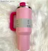 Wasserflasche Pink Flamingo 40 Unzen Quencher H2.0 Kaffeetassen Tassen Outdoor Camping Reisewagen Flecken Stahl Tumbrs Tassen Silikon Hand Vantines Day Geschenk 1 1 gleich 1206