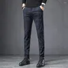 Pantalon pour hommes automne brossé plaid occasionnel mode décontracté coréen élastique coton slim de travail droit de travail de marque de marque noire bleu gris bleu