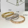 Marke Mode High -Version Van Kaleidoscope Armband mit Split -Stück -Farb -Trennung elektropliert vier Blattklee V Gold plattiert 18k Rosenschmuck mit Logo