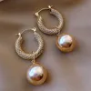 Boucles d'oreilles nouvelles boucles d'oreilles en perles blanches de style coréen pour femmes ramines brillante tempérament oreille de boucle d'oreille bijoux de fiançailles de la fête de mariage 230831