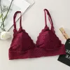 Bras Floral Lace Bralette Girls Non-Wire Push Up For Women Soft Sexy Intimates Brassiere V-Neck Lingerie Kvinnliga underkläder