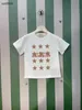 Camiseta de moda Baby Kids Diseñador ropa de diseño múltiples estampados de pentagrama niñas Tamaño de manga corta 100-160 cm Boys Tees Summer Child Tshirt 24 abril