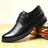 Scarpe casual di grandi dimensioni 37-46 uomini brogue genuina in pelle abito oxford ufficio maschio ufficio ben vestito per uomini calzature formali per moderna