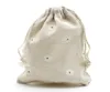 White Daisy Linen Gift Bags 9x12cm 10x15cm 13x17cm pack of 50 Party Candy Favor Bag Holders Makeup Jewelry Drawstring Pouch1191174