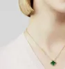 Clover Necklace Pendant Necklace Gift Pearl Lover Nature Plants Plated 18K Women's Girl Valentine's Day Mors dag Engagemangsmycken Fashion Gift X6BU#