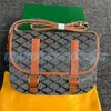 FLAP CLÁSSICA DE LUZURY MEXENGER Designer de sacola Bolsa de tira de moda Crossbody Mens ombro de deslocamento Solas de esteira de couro de couro real Bolsa de embreagem Postman Bolsa de sela