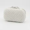 Kvällspåsar vintage pärlor Diamond Small Pearl Shell Women Messenger Day Clutch Bag Wedding Party Handväskor Pruss