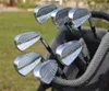 Clubs de golf Zodia Crocodile Skin Sliver Solid Iron Sliver Forged Iron Set 4 5 6 7 8 9 P 7PCS R / S ARBEAUX FLEX ACTE