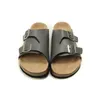 Gratis frakt designer tofflor män kvinnor glider skor designer sandaler boston clogs mules designer clog mens kvinnor sandles glider sandales sandalier rabatt