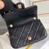 Mini Flap Bag Designer Dames Crossbody Tas 10a Mirror Kwaliteit Mini Classic Handtas Imitatie Parels Ketting Avondtas met doos C003A