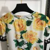 2024 Designers T-shirts mode t shirts femmes Nouvelles feuilles de banane verte fleurs de rose jaune point polka jaune fleurs de rose blanc imprimées à manches courtes t-shirts blancs