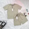 Projektanci marka dressów męskie Dwuczęściowe zestawy sportowe litera z krótkim rękawem fioletowa koszula sportowa odzież Pure Cotton Jogger garnitur swobodny dres y2k