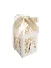 Geschenkwikkeling 100 pcset Wedding Gunsten Dozen Hollowout Paper snoepdoos met lint bruidsbaby shower decoratie Supplies2826521