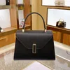 2024 Sac à bandoulière pour femme sac de créateur sac en cuir Niche Design Fashion Simple Locking Hand Bill of Lading Bouleur Oblique Span Sac pour femmes Grands Capacité