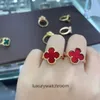 High End jewelry rings for vancleff womens quality titanium steel plated 18K real gold clover ring for womens fashion and feeling white mother of pearl black and red