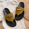 Nowy letni projektant mężczyzn Women Empire Sandals Buty Flip Flip Flops Modna marka Chamois skórzana pallade plamowana klamra plażowa zniżka męskie kapcie fabryka