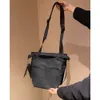 2024 New Trend Versatile Daily Commuting Leisure Outdoor Large Capacity Shoulder Bag for Men and Women Same Style Crossbody