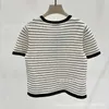 Frauen Strick Tees Designer 2024 Sommer Neue High Edition Classic Stripe Letter Jacquard Round Neck lässig einfache Frauen gestrickt Kurzarm 9hie