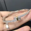 Pulsera de diseño de collar TiffanyBead Mujeres Precisión Pulsera de diamante de borde nuevo de borde nuevo de alta calidad 526 526