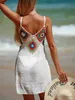 Swimons de maillots de bain pour femmes Cover-ups Bikini Sling Mini Bel Robe Summer Boho Vintage sans manches V Coute de cou Patchwork Short Sundren Swimswear