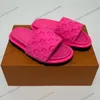 Slipper -Designer -Objektträger Frauen Sandalen Pool Kissen Heels Baumwollstoff Stroh ungezwungene Hausschuhe für Frühlings- und Herbst -Flat -Komfort Maultiere gepolstert