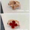 High End smyckringar för VanCleff Womens V-Gold Clover Dubbelsidig roterbar lasergraverad blommor röd kalkedonklöver ring för kvinnor Original 1: 1 med riktig logotyp