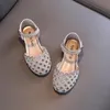 Ainyfu Kids Pearl Flats Sandales Girls Princesse Righestone Party Sandals Enfant Couir Creux de plage Chaussures de plage Taille 21-36 240407