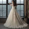 Vestidos de noiva plus size Uma linha 2023 Apliques de renda elegantes Mangas compridas Vestidos de noiva V Vestido de Tulle de Noiva