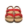 Gratis fraktdesigner tofflor män kvinnor glider skor designer sandaler boston clogs mules designer clog mens kvinnor sandles glider sandales sandalier mode