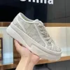 Designer Women Casual Shoes Italy Lågtyg 1977 Hög toppbrev Högkvalitativ sneaker Beige Ebony Canvas Tennis Shoe Luxury Tyg TRIMS Tjocksolade skor