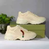 Projektant marki Casual Shoes Rhyton Multicolor Women Men Sneakers Treaker