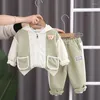 Set di abbigliamento ragazzi Spring Autumn 2024 Bambini giacche di cotone con cappuccio pantaloni 2pcs sport abito per tracce per bambini abito per bambini 5y