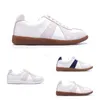 2024 Maisons sneakers utomhus svarta promenadskor vintage platt run loafer lyxdesigner tränare man casual skor gai orange rosa gratis frakt