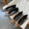 Sıradan Ayakkabı Sığ Moda Bayanlar Mary Janes Boat Kadın Sandalı Ayak Ayakkabı Balesi Daireleri 2024 Leopar Kaymaları Kadın Dans