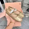 Miui Yoga Ballet Flat Mui Mui Солнцезащитные очки для женщин для женщины, мужчины, повседневная обувь, обувь для обуви на открытом воздухе Loafer Leather Luxury Fashion Dance Mui Mui обувь 925