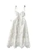 Robes décontractées Foamlina Luxury White Holiday Robe Vintage Celebrity V-Neck Sling Industrie lourde Broderie en dentelle 3D STRAP