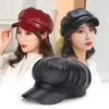 YSBQ Berets nieuwe vrouwen pu lederen baretten cap hoed zwart rood verstelbare vrouwelijke herfst winter casual dame cap hoed voor vrouwen d24418