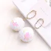 Boucles d'oreilles en peluche à paillettes blanc rose suspendue à la mode