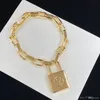 2023 Neues Luxusketten -Modedesigner Schmuck 18k Gold Plattiert - Edelstahlpaar Hochzeitsarmband Geschenkzubehör Großhandel265L