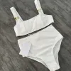 2024 Fashion Fashion Classic Bikini Diseñador de bikini Swimwear Damas de lujo diseñadores de traje de baño de dos piezas Conjuntos de baño para niñas