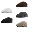 4ZTP BERETS COTTON BERET BERET HAT MENホワイトカジュアルメッシュフラットキャップ男性固形通気性調整可能なクラシックサマーダックビルキャップFAHION MENS CAPS D24418