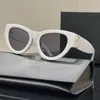 Luxusdesignerin Sonnenbrille Frau Brille Herren Marke Mode Brille gemischte Farbe Full Frame Katze Augen Goggle Weiße Sonnenbrille Schwarzer Spiegel Gafas Para El Sol de Mujer