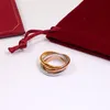 Trois anneaux à trois couleurs Ringue en acier inoxydable Lettre de mariage 18k Rose Rose Renue en acier en titane non transformé