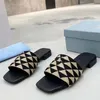 Sandalias de diseñadores de alta calidad Vacaciones marinas de verano Slippers planas tejidas al aire libre EU35-41