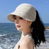 Chapeaux à bord large 2024 COREAN SUN CHAT pour les femmes Fashion Vacation Beach UV Voyage d'été Panama Caps en plein air