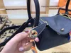 Bag 7a Frauen Luxusdesigner Modehandtaschen Zehen Handlungsbetreuung hochwertiges Europa Europa und Americatrend Crossbody -Umhängetaschen