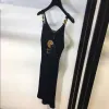 Summer Casual Dress Designer Designer Women Luksusowy seksowna metalowa klamra z rękawem